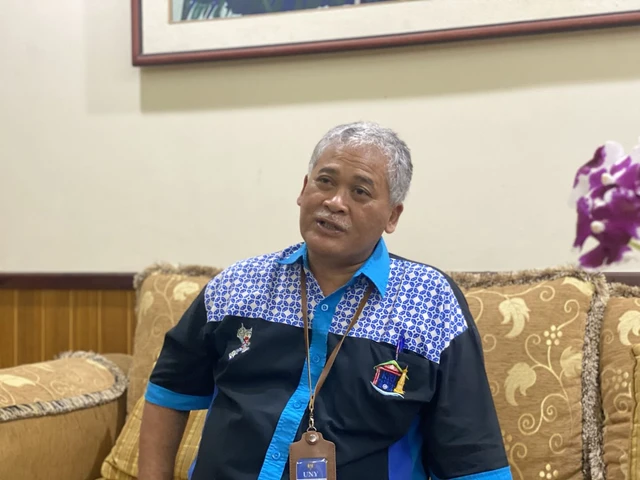 Rektor Universitas Negeri Yogyakarta, Sumaryanto saat ditemui awak media pandangan Jogja (dok.pandangan Jogja)