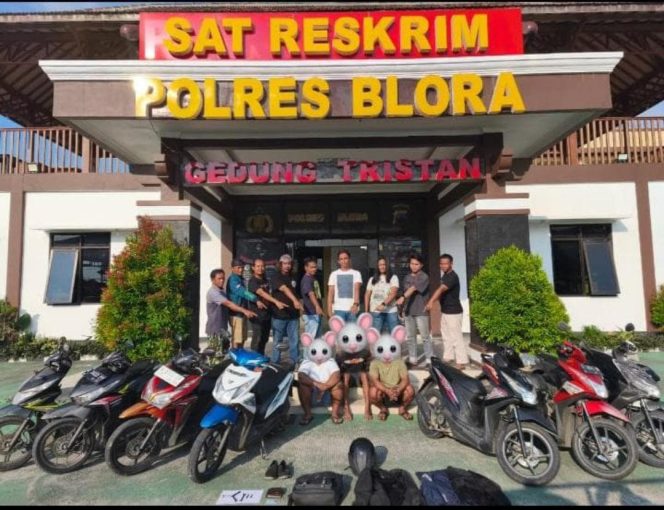 
					Satreskrim Polres Blora Berhasil bekuk 3 pelaku pencurian motor di wilayah Blora.