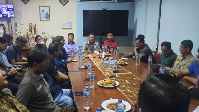 
					Pertemuan penyelesaian kasus Padang Sarai, Minggu (27/7/2025). Foto Kemenag.
