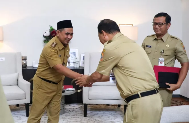 
					Taj Yasin Maimoen, usai mengikuti Rapat Dengar Pendapat (RDP) bersama Komisi II DPR RI secara daring. Foto Humas.