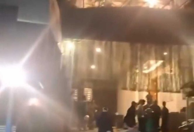 
					Setelah Rumah DPR RI, Kediaman Menkeu Sri Mulyani Ikut Dijarah