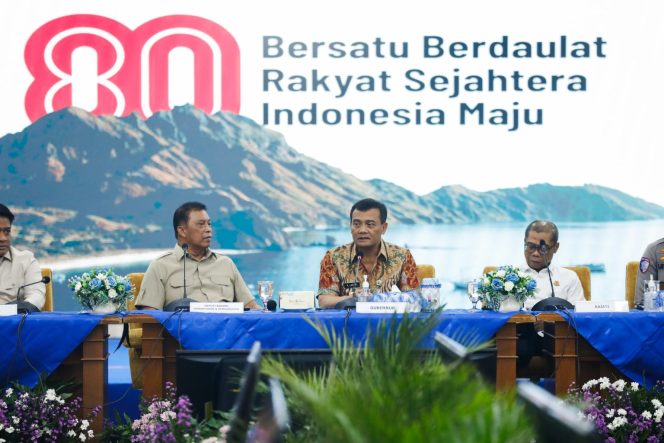 
					Rapat koordinasi bersama Badan Gizi Nasional (BGN) dan jajaran pemerintah daerah se-Jawa Tengah. Foto Humas.