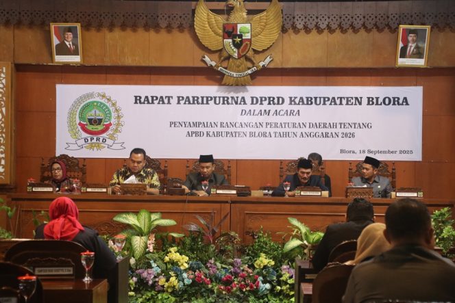 
					DPRD Blora Terima RAPBD 2026, Catat Surplus Rp24 Miliar